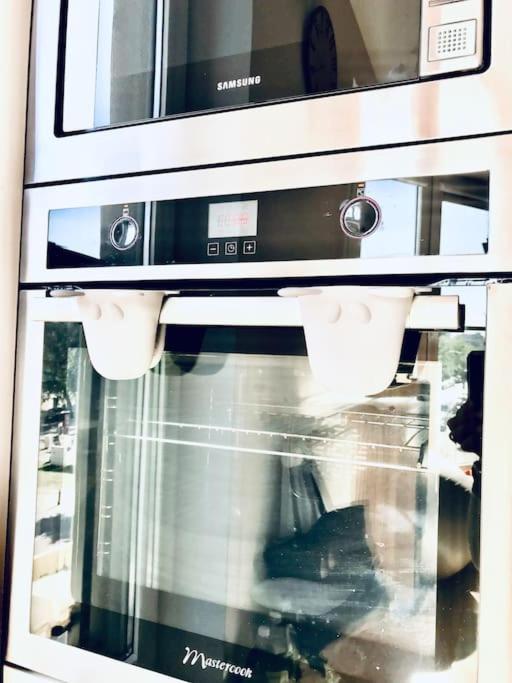 Nowoczesny Apartament Na Pradze Varsovia Exterior foto
